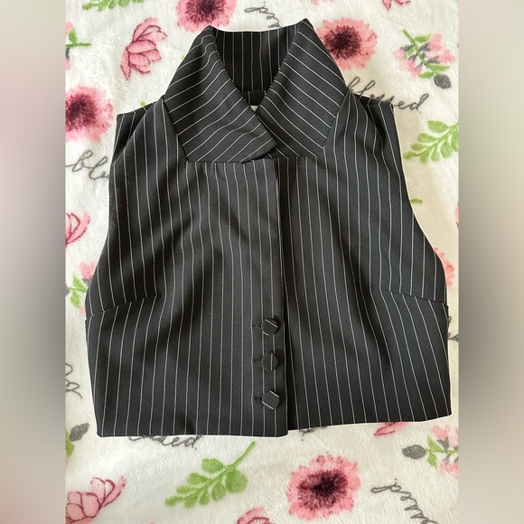 New, never used set - vest and skort. - Picture 3 of 3